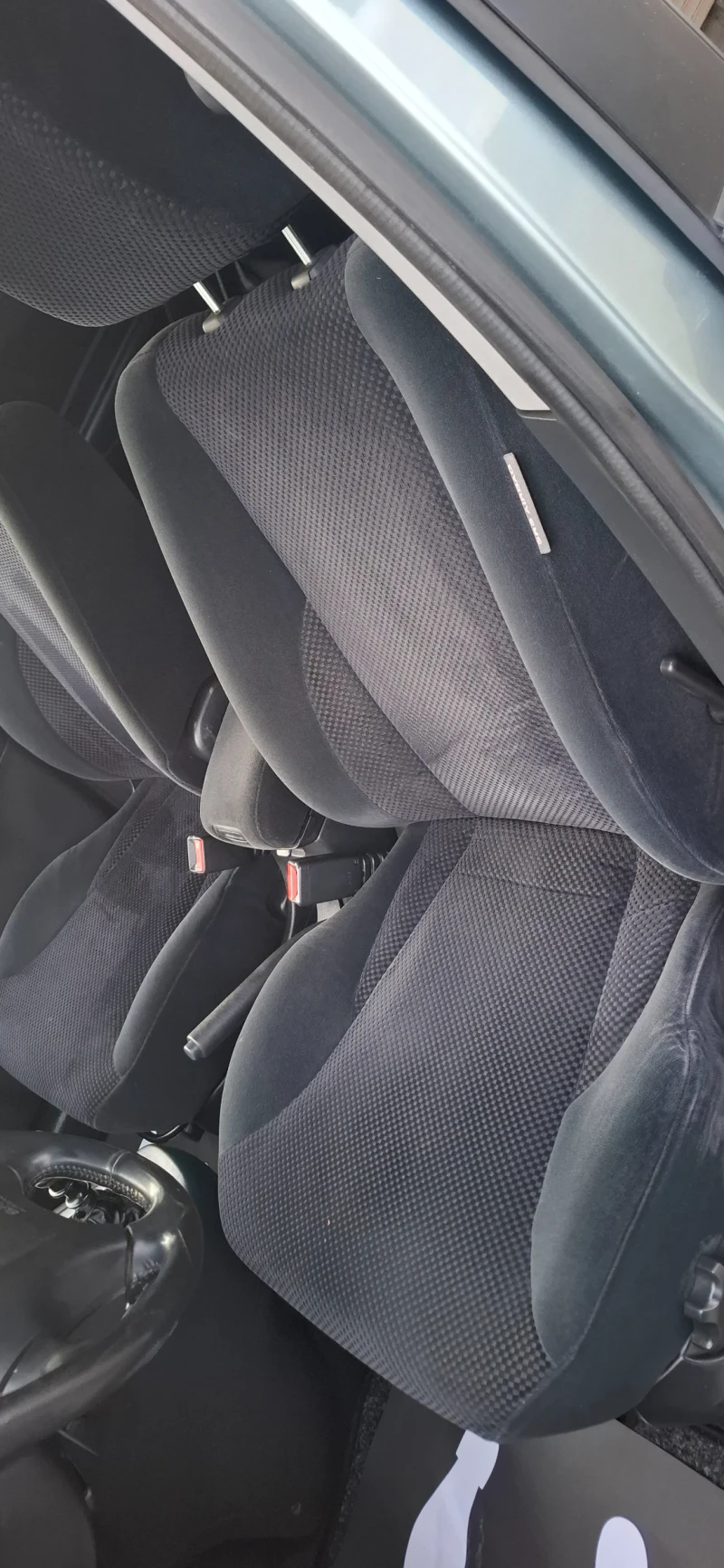 Hyundai Tucson 2.0crdi 141kc 4х4 6скорости  , снимка 13 - Автомобили и джипове - 50356342