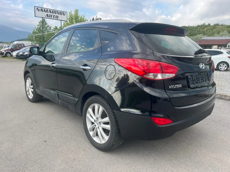 Hyundai IX35 2.0 TDi 4x4 , снимка 7 - Автомобили и джипове - 50396475