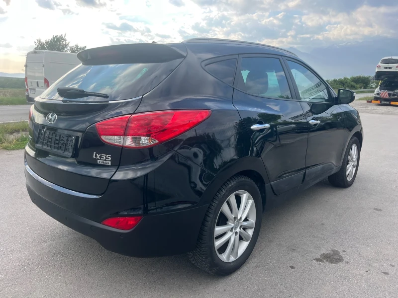 Hyundai IX35 2.0 TDi 4x4 , снимка 3 - Автомобили и джипове - 50396475