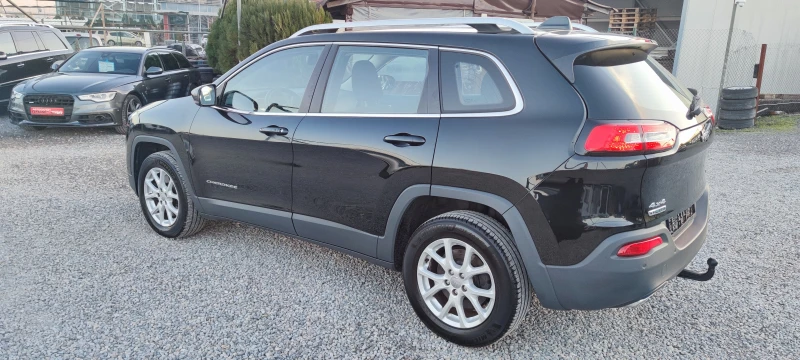 Jeep Cherokee 2.0 M-jet 4x4, снимка 4 - Автомобили и джипове - 52849675