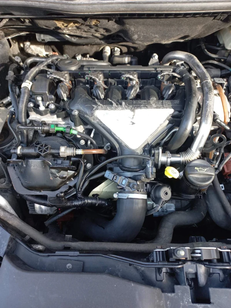 Ford Kuga, снимка 17 - Автомобили и джипове - 53541571