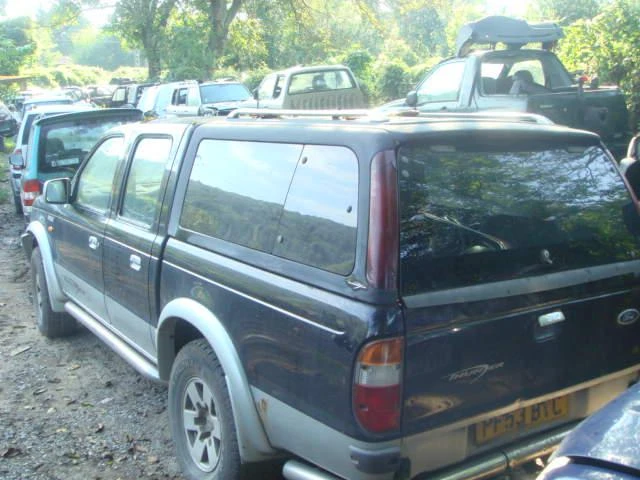 Ford Ranger 2.5TDi, снимка 4 - Автомобили и джипове - 46834067