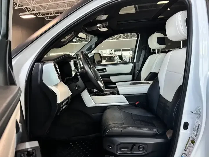 Toyota Tundra Capstone Hybrid 4x4 | Mobile.bg � ����������� 12