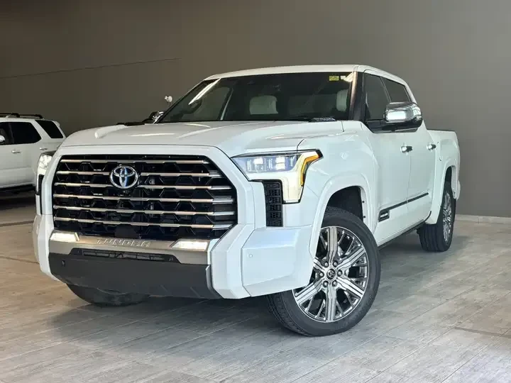 Toyota Tundra Capstone Hybrid 4x4 | Mobile.bg � ����������� 3