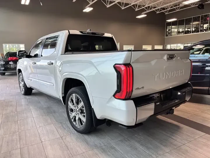 Toyota Tundra Capstone Hybrid 4x4 | Mobile.bg � ����������� 7