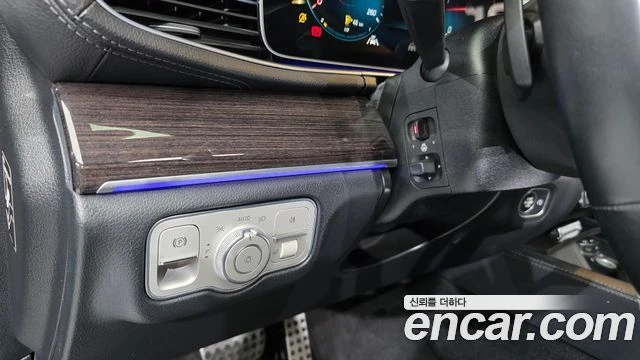 Mercedes-Benz GLE 400 | TOP SERVICE TOP PRICE, снимка 14 - Автомобили и джипове - 56013759