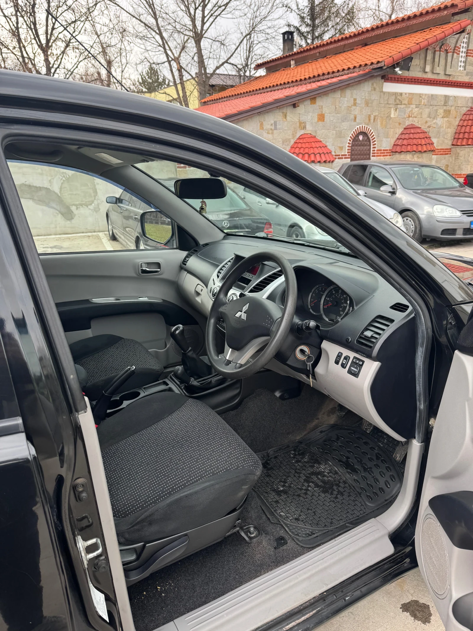 Mitsubishi L200 Mitsubishi L200 Trojan Dcb Di-D 4X4 | Mobile.bg   12