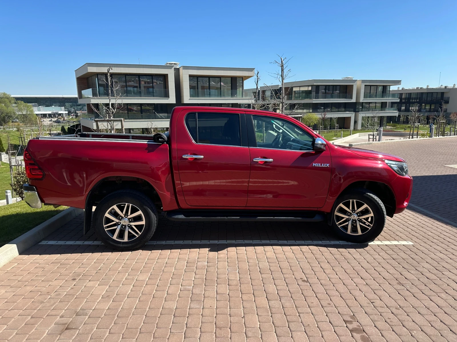 Toyota Hilux  - изображение 8