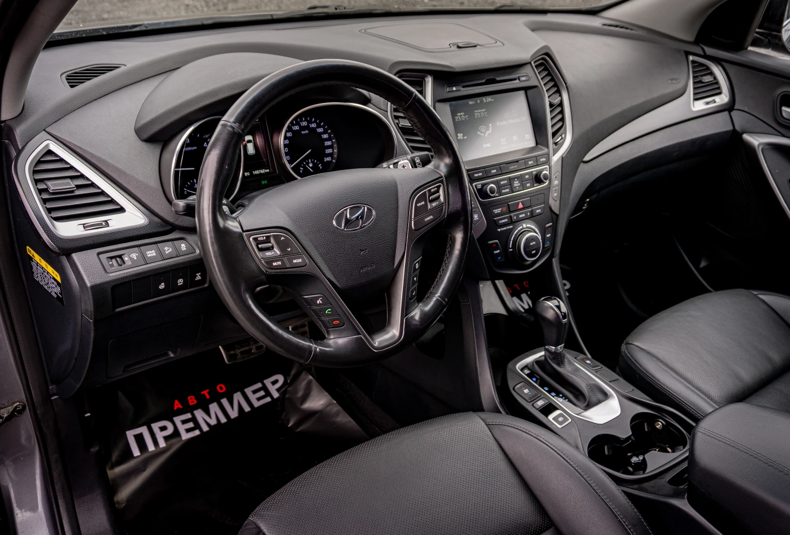 Hyundai Santa fe 2.2 CRDI 4WD-КАТО НОВА-ГАРАНЦИЯ - изображение 10