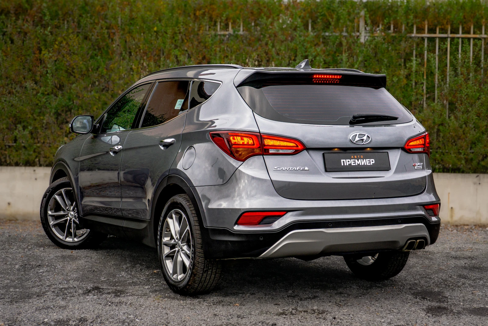 Hyundai Santa fe 2.2 CRDI 4WD-КАТО НОВА-ГАРАНЦИЯ - изображение 6