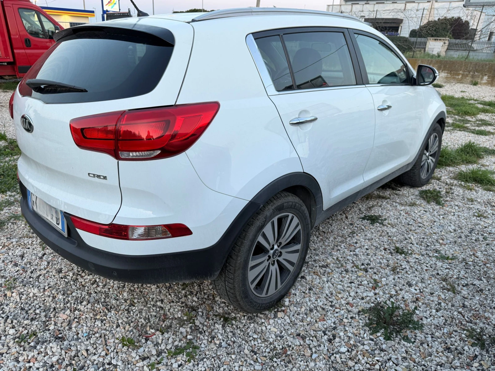 Kia Sportage 1.7CRDI  EVRO 5B  6Ck!!!, снимка 3 - Автомобили и джипове - 53916585