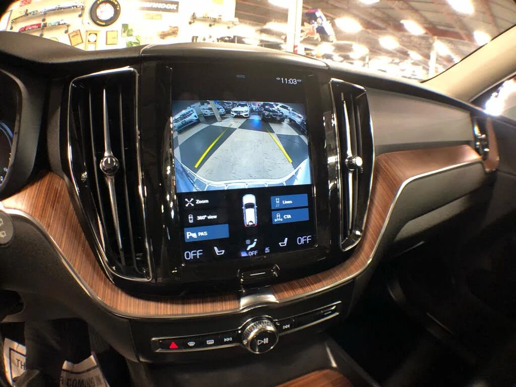 Volvo XC60  Hybrid Plug-in Recharge Inscription Expression eA, снимка 13 - Автомобили и джипове - 54564547