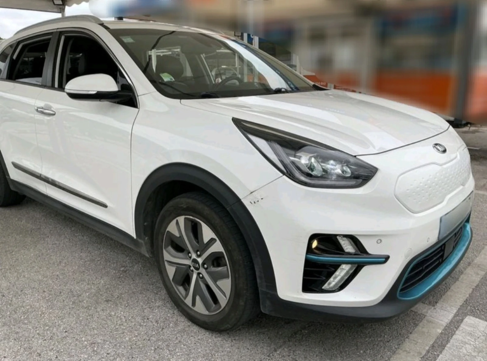 Kia Niro 62kWh* КОЖА С ПОДГРЕВ* НАВИ* ЛЮК* СЕРВ.КНИЖКА , снимка 5 - Автомобили и джипове - 54900294
