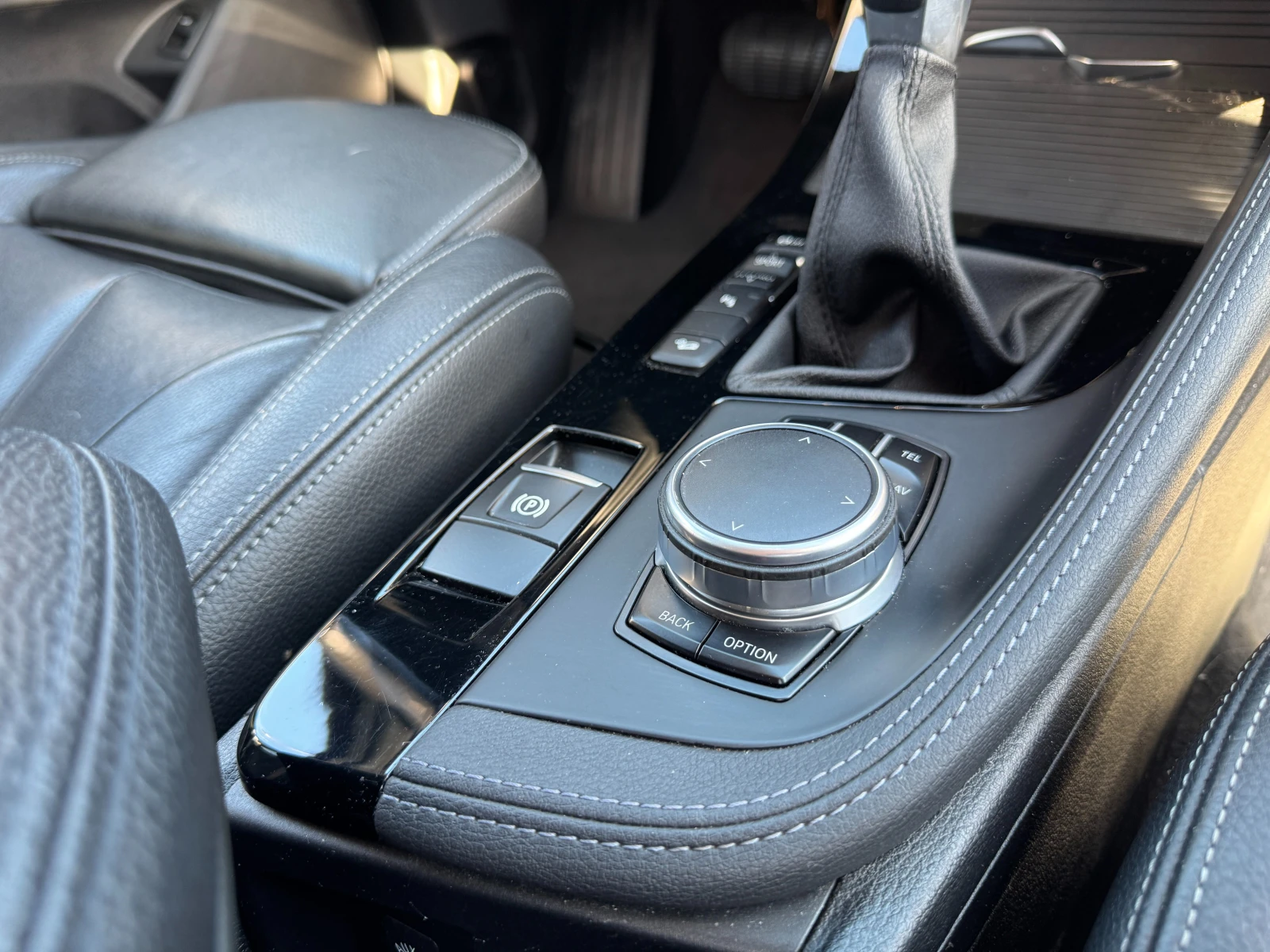 BMW X1 Xdrive25d M Line 231 к.с. HUD FULL HISTORY TOP, снимка 16 - Автомобили и джипове - 54906960