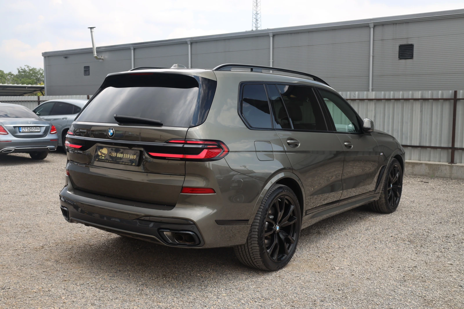 BMW X7 40i xDrive M AIR Pano KeyGO MASSAGE SoftCl HlK 360 | Mobile.bg � ����������� 4