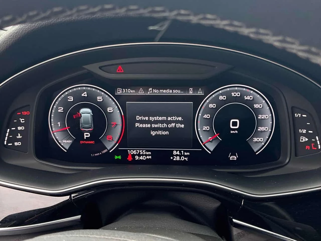 Audi Q8 Progressiv | DISTRONIC | 360 | ОБДУХВАНЕ | , снимка 8 - Автомобили и джипове - 55538462