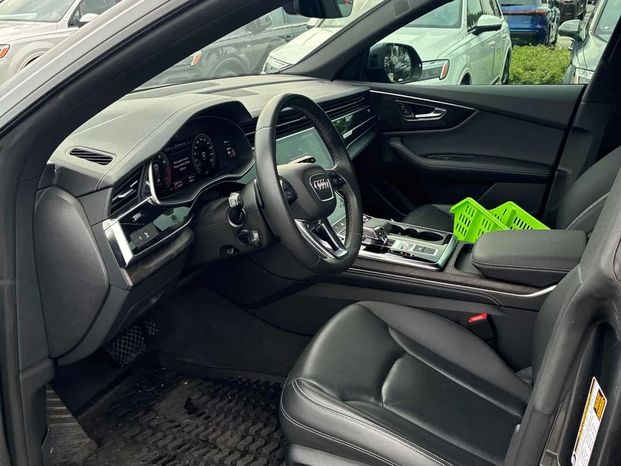 Audi Q8 Progressiv | DISTRONIC | 360 | ОБДУХВАНЕ | , снимка 5 - Автомобили и джипове - 55538462