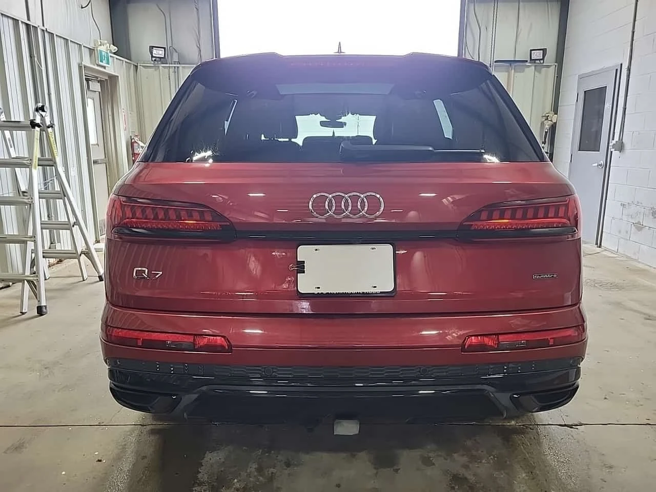 Audi Q7 * 55 Tfsi Quattro Progressiv * CARFAX * , снимка 17 - Автомобили и джипове - 56741874
