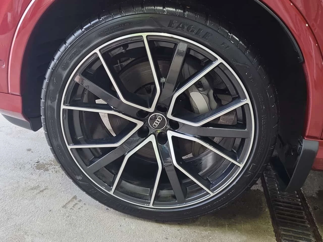 Audi Q7 * 55 Tfsi Quattro Progressiv * CARFAX * , снимка 4 - Автомобили и джипове - 56741874
