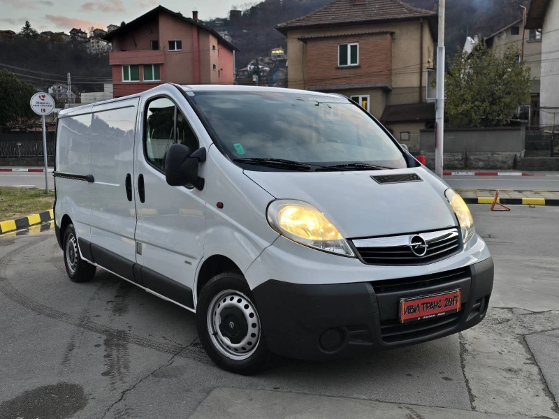 Opel Vivaro Дълга база, снимка 1 - Бусове и автобуси - 48091794