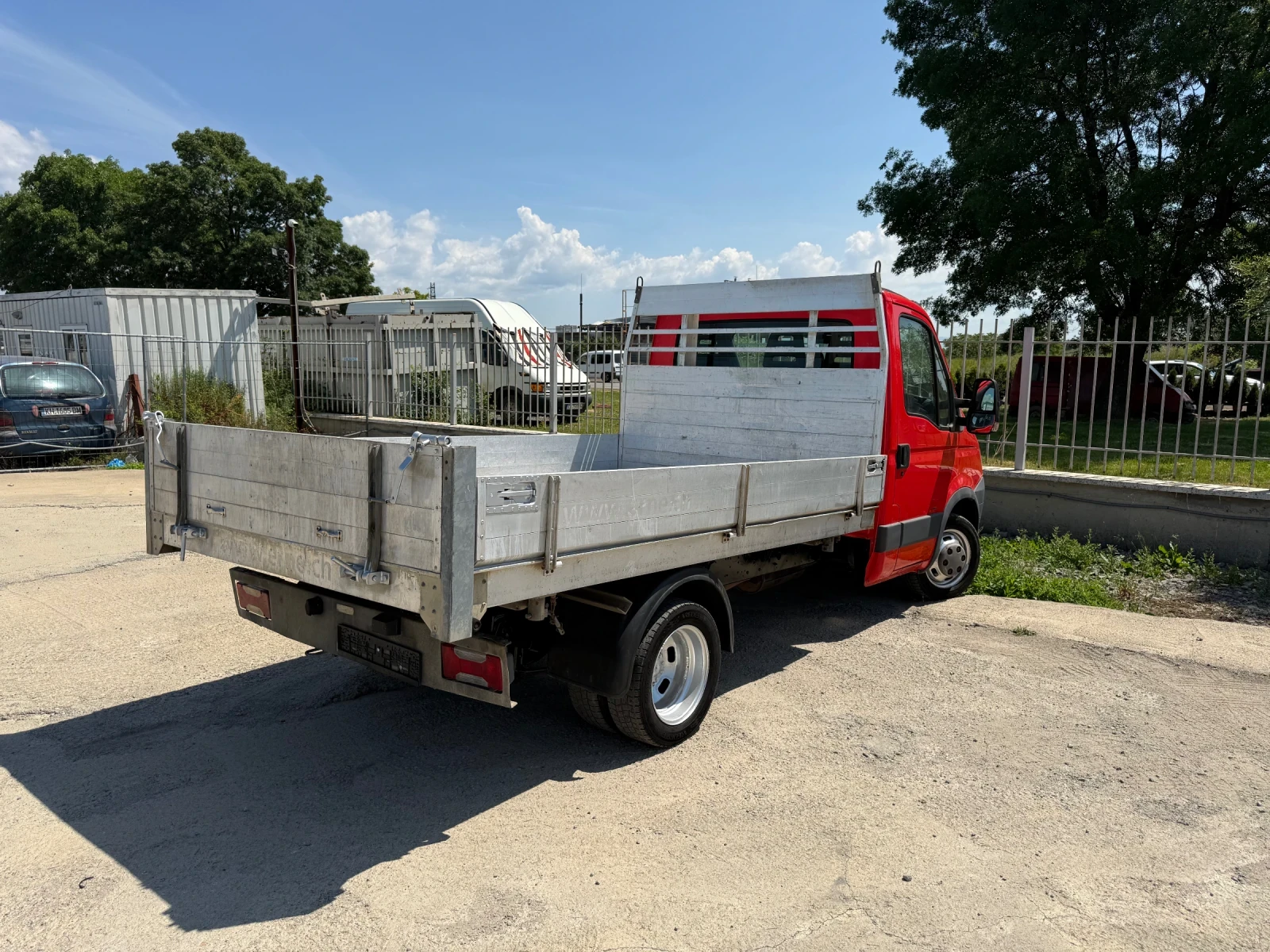 Iveco 35c15 3.0HPI  КАТ. * Б* Тристранен самосвал* , снимка 13 - Бусове и автобуси - 46439731