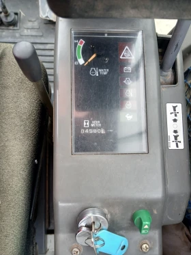Багер Takeuchi TB016, снимка 6
