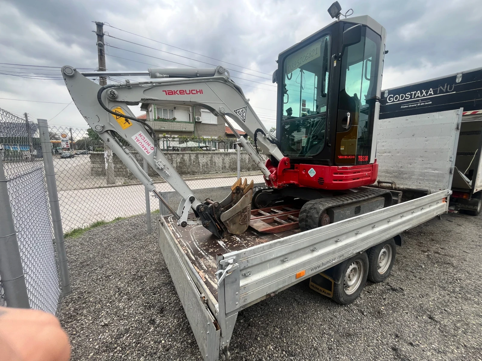Багер Takeuchi TB23R с платформа и пътеки, снимка 3 - Индустриална техника - 54259436