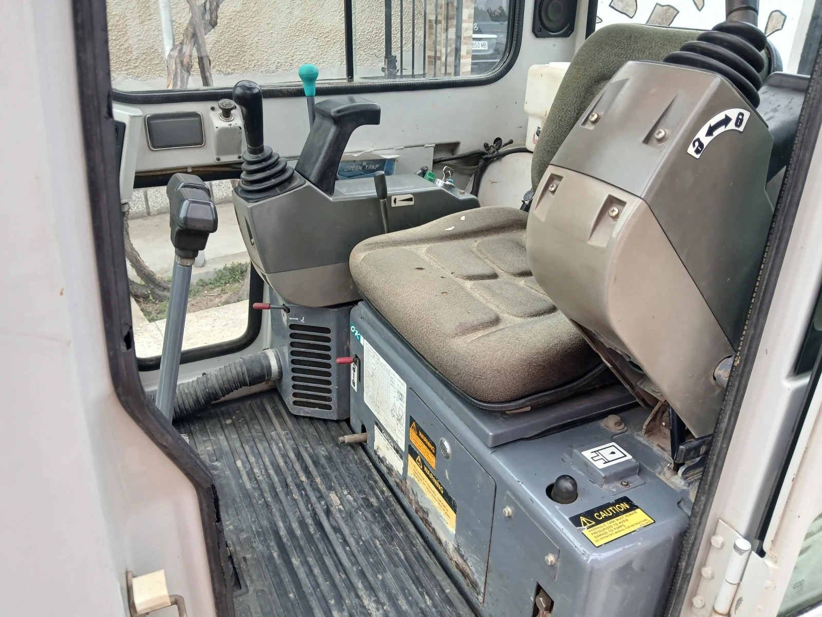 ����� Takeuchi TB016 | Mobile.bg � ����������� 5