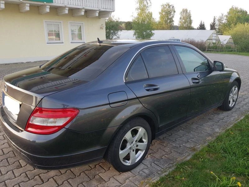 Интериор и аксесоари за Mercedes-Benz C 180, снимка 2 - Части - 21535738