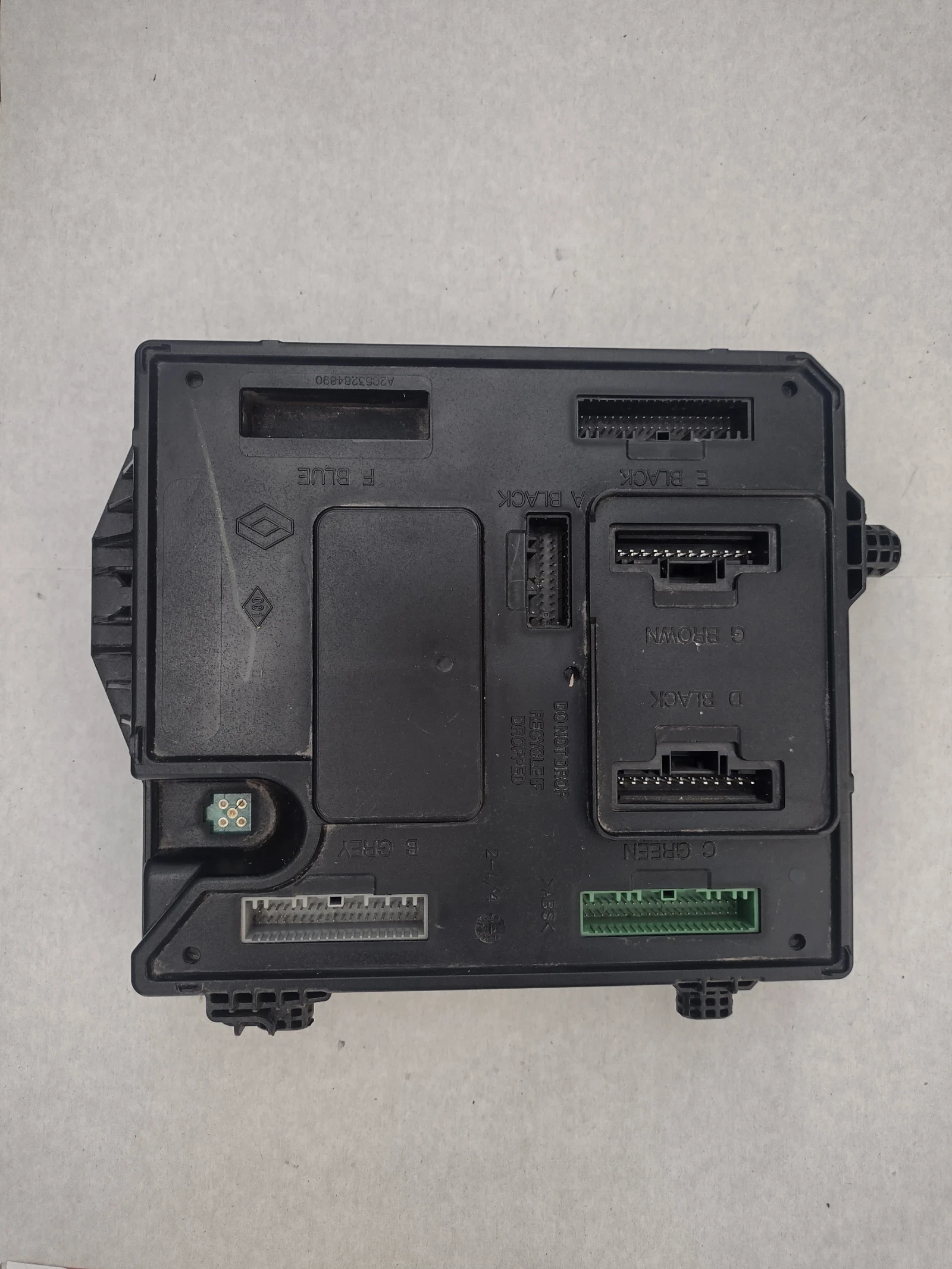 284B15986R BCM X95  Renault Megane III, Scenic III   S180098101 C  A2C53284891 | Mobile.bg   1