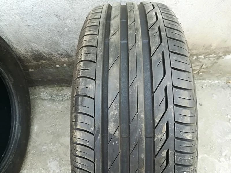 Гуми Летни 215/60R16, снимка 1 - Гуми и джанти - 21479648