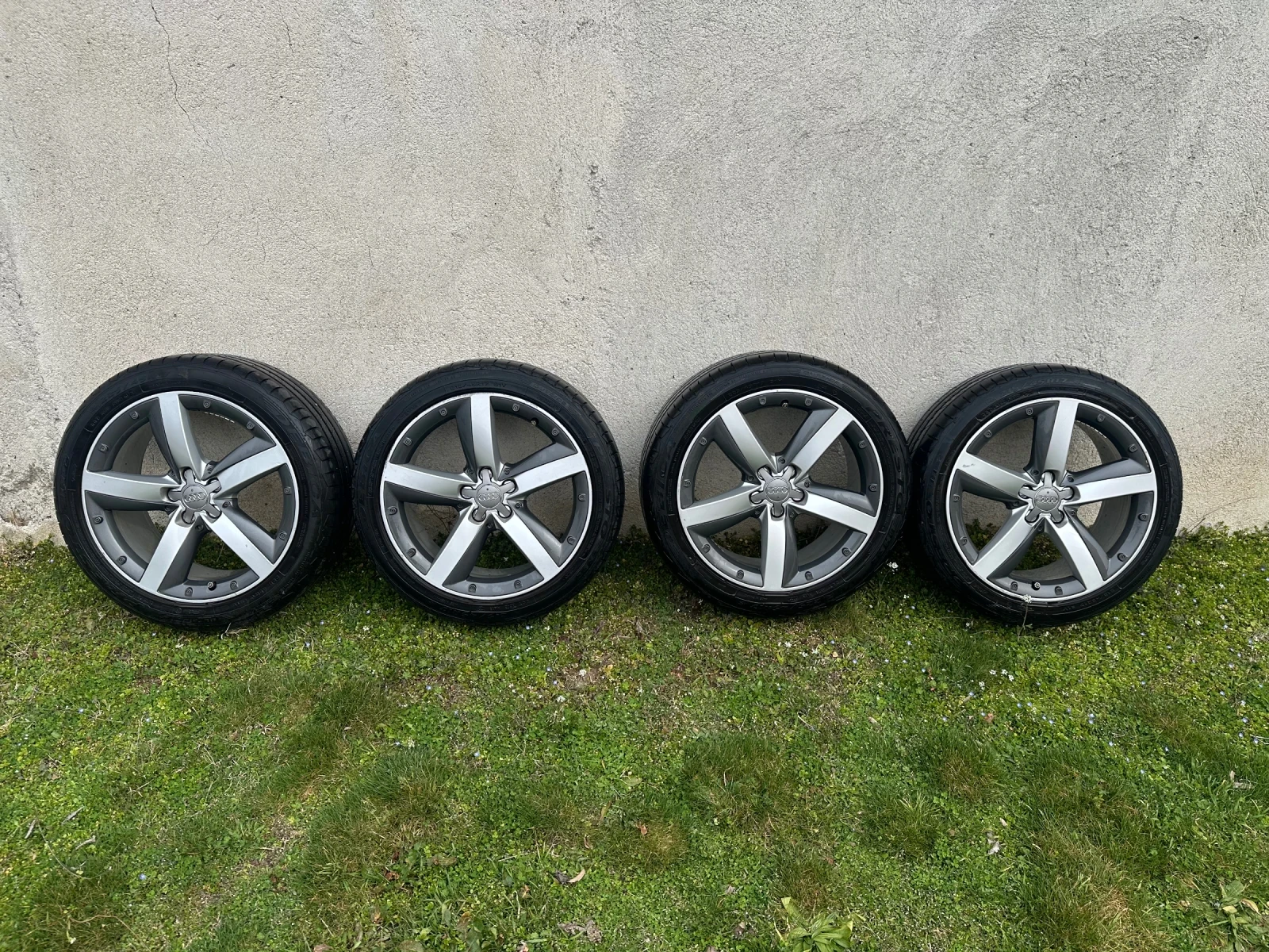 Гуми с джанти Debica 215/45R17