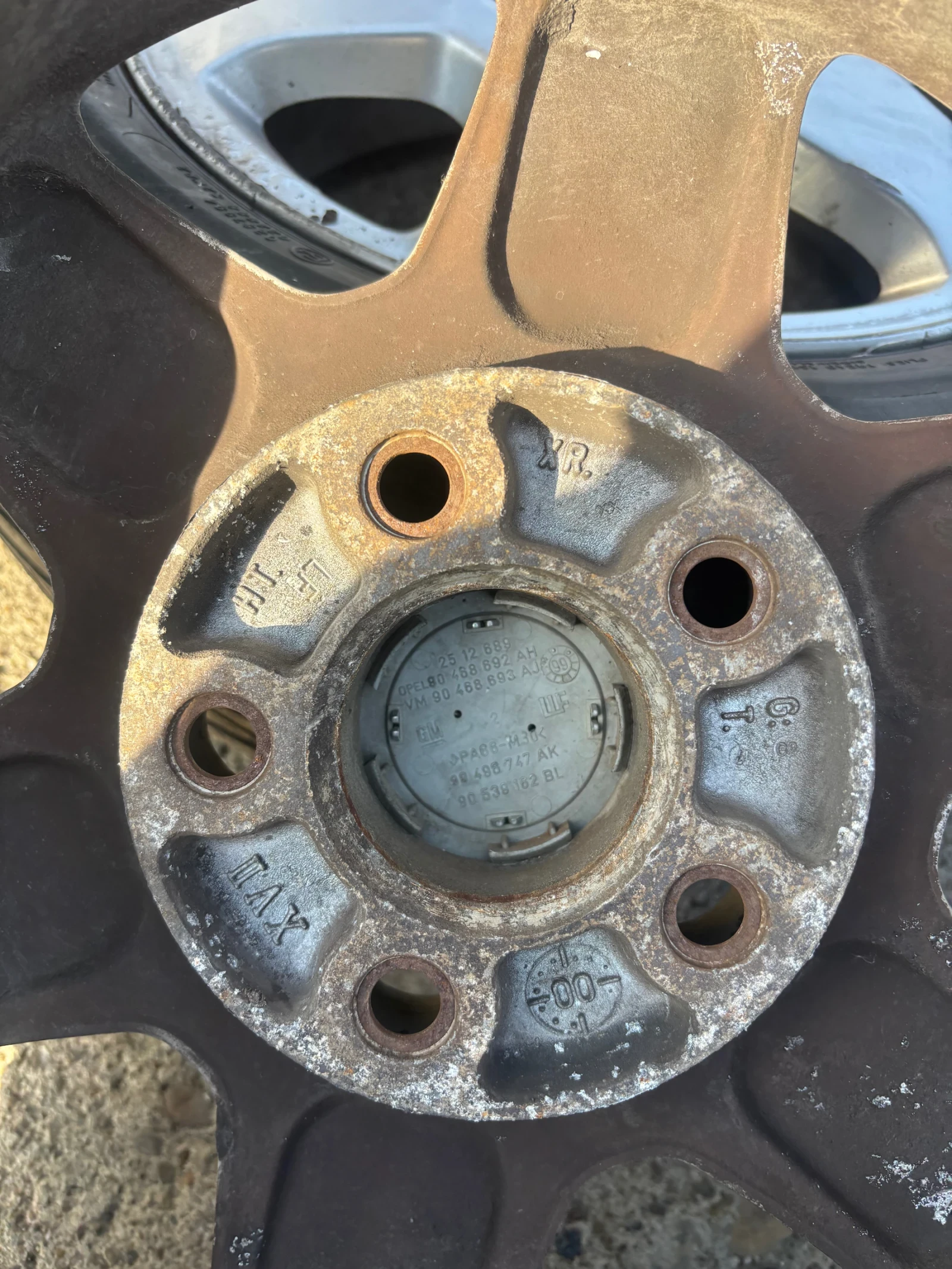 Гуми с джанти Други 195/65R15, снимка 10 - Гуми и джанти - 53876147