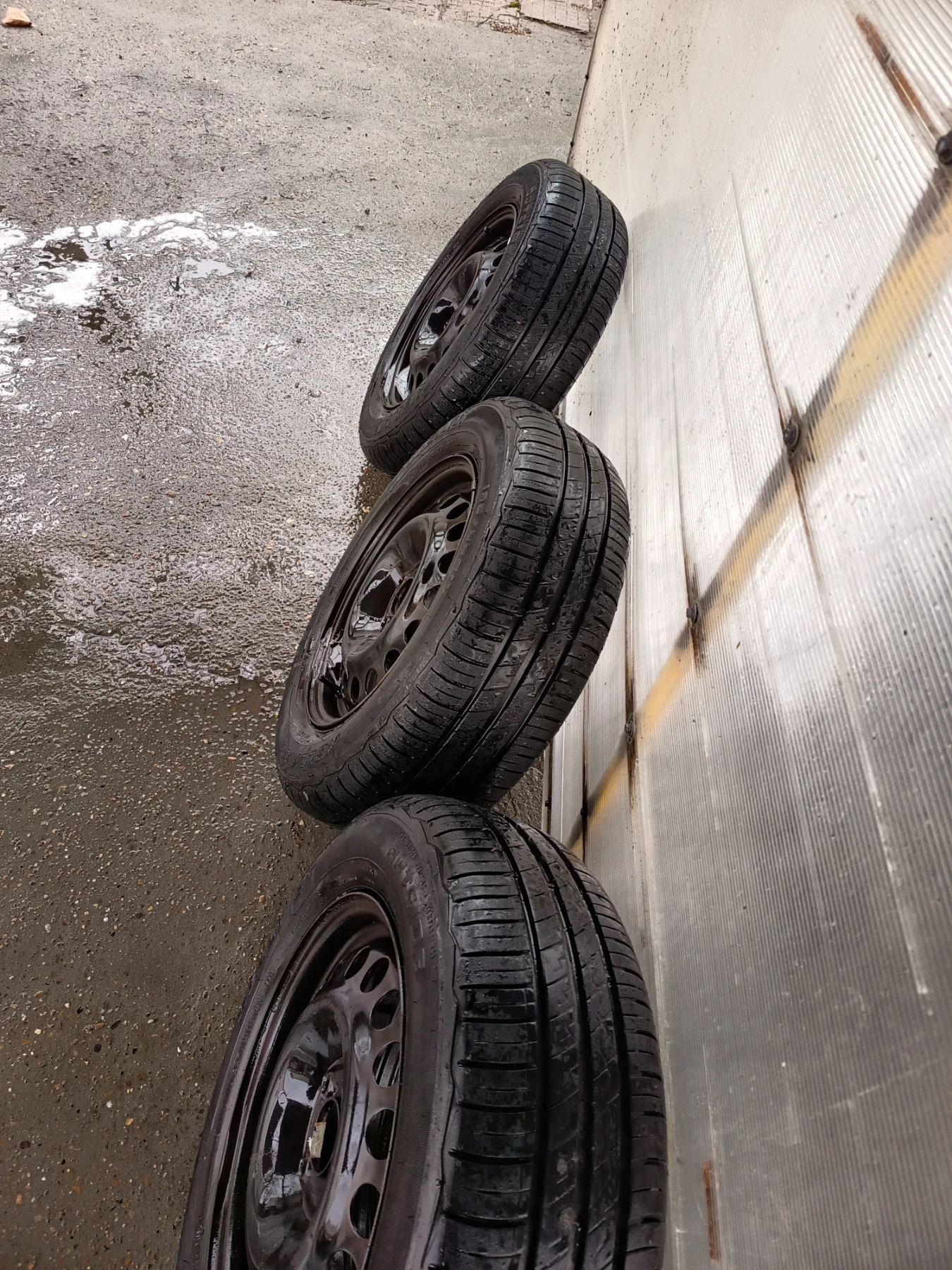 Гуми с джанти Kelly 195/65R15, снимка 6 - Гуми и джанти - 54020021