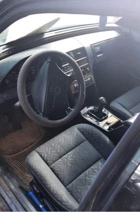 Mercedes-Benz C 180  Уникална с ГАЗ БЕНЗИН , снимка 8