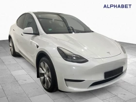 ������ Tesla Model Y