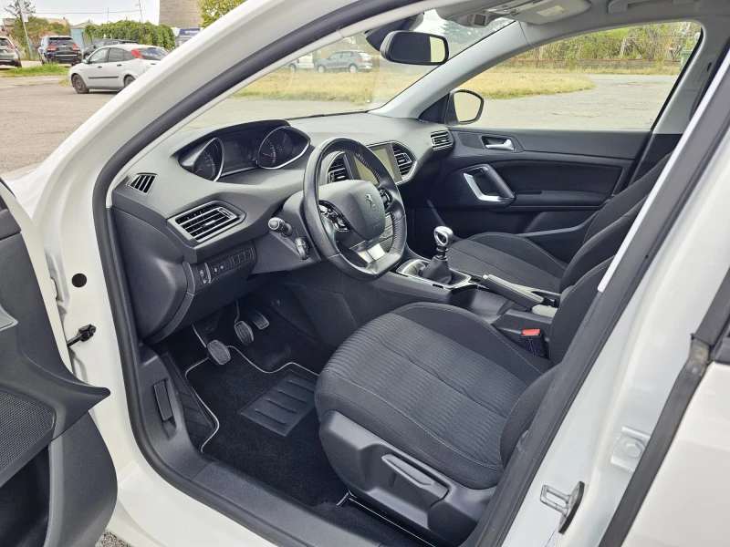 Peugeot 308 1.6 eHDI ALLURE s&s, снимка 9 - Автомобили и джипове - 47332832