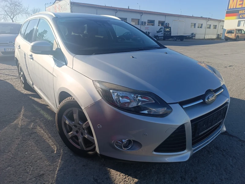 Ford Focus 1, 6i УНИКАЛЕН, ЛИЗИНГ , снимка 2 - Автомобили и джипове - 49093300