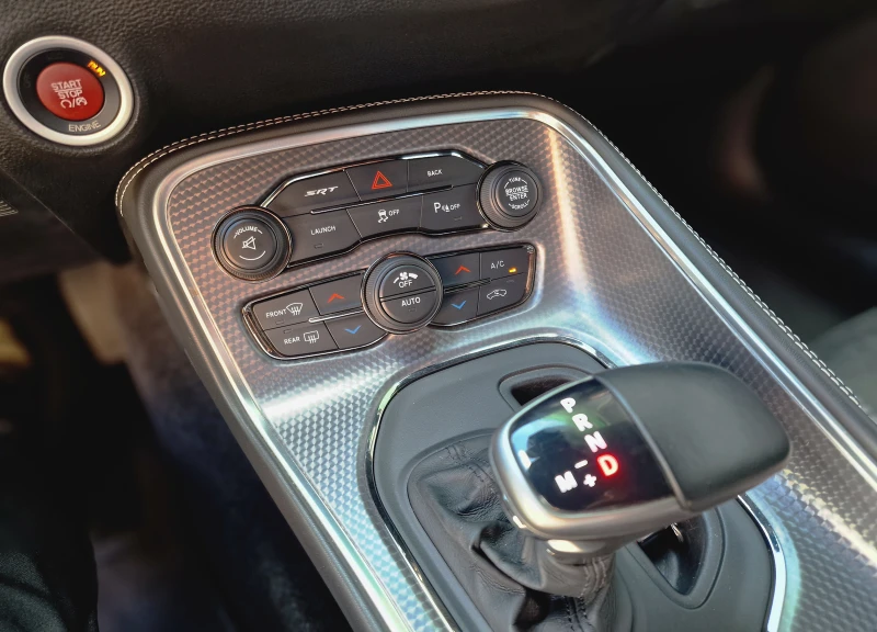 Dodge Challenger SRT HELLCAT 6.2, снимка 16 - Автомобили и джипове - 50215271