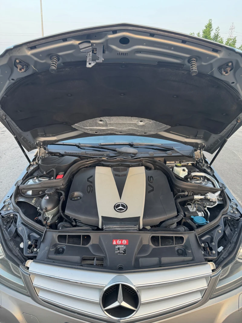 Mercedes-Benz C 300 4matic, снимка 17 - Автомобили и джипове - 52327652