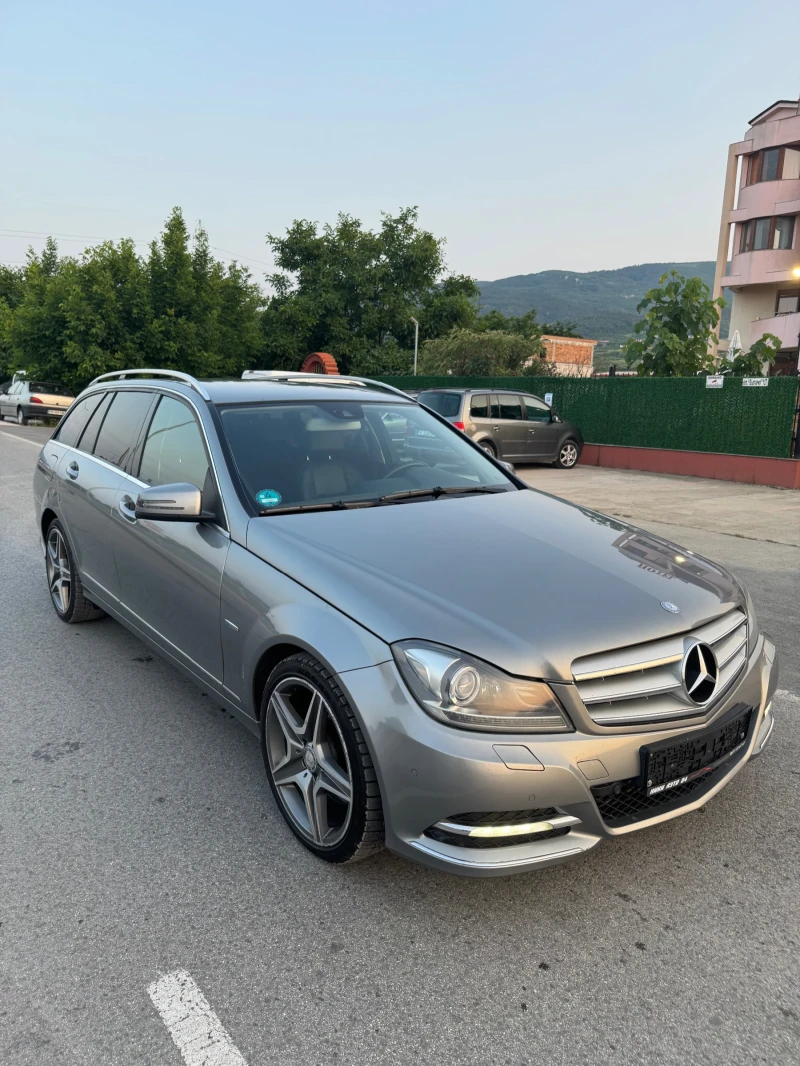 Mercedes-Benz C 300 4matic, снимка 3 - Автомобили и джипове - 52327652