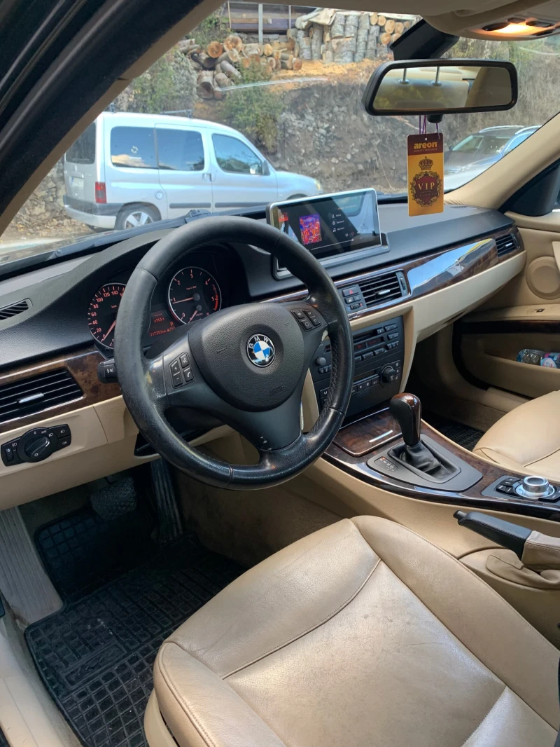 BMW 320, снимка 7 - Автомобили и джипове - 51936097