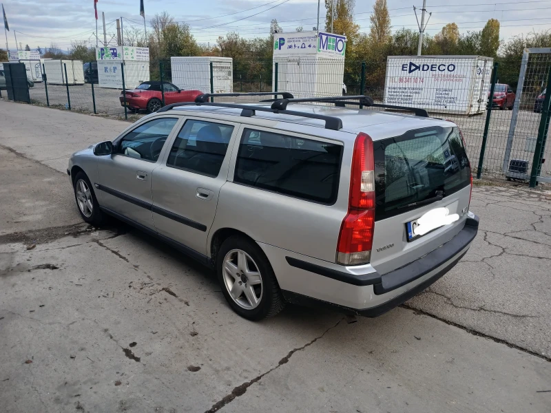 Volvo V70, снимка 7 - Автомобили и джипове - 52356097
