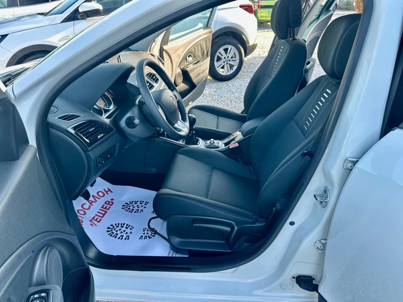 Renault Megane 1.5 DCI* NAVI, снимка 13 - Автомобили и джипове - 52803482