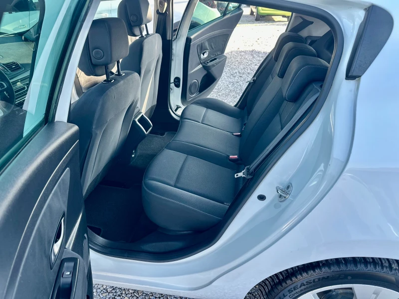 Renault Megane 1.5 DCI* NAVI, снимка 11 - Автомобили и джипове - 52803482