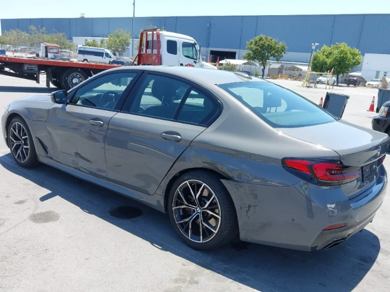 BMW 540 M-PACKET* HEAD-UP* Harman/kardon* 360, снимка 3 - Автомобили и джипове - 52818097