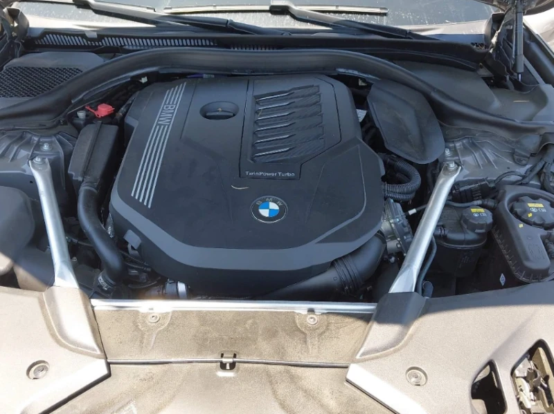 BMW 540 M-PACKET* HEAD-UP* Harman/kardon* 360, снимка 8 - Автомобили и джипове - 52818097