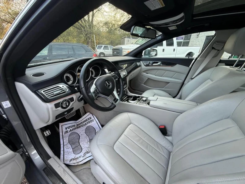 Mercedes-Benz CLS 550 * CARFAX * БЕЗ ПЪРВОНАЧАЛНА ВНОСКА, снимка 9 - Автомобили и джипове - 52851059