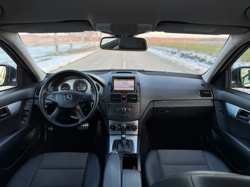 Mercedes-Benz C 220 * Avangarde * OM646 * Navi, снимка 8 - Автомобили и джипове - 53113913