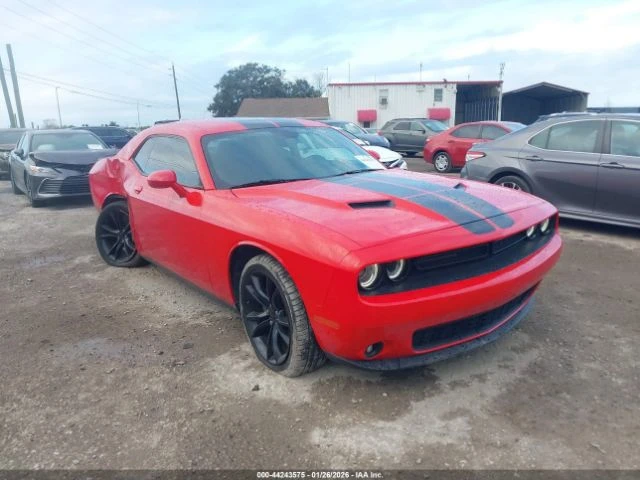 Dodge Challenger SXT - изображение 3